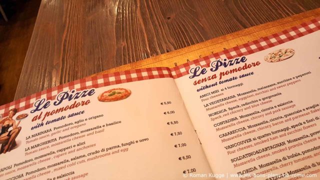 Pizzeria insolite Rome La Base Pizza pomodoro bianchi (3)