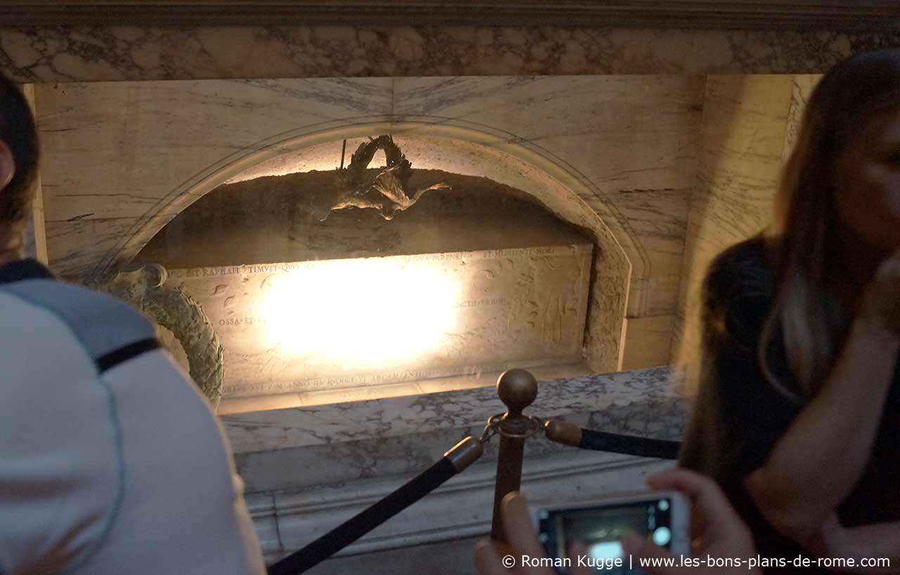 Tombe Raphael Panthéon Rome