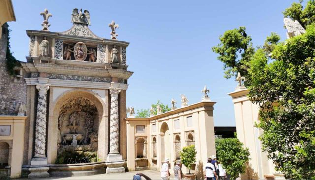 Fontaine de Neptune Villa d'Este Tivoli