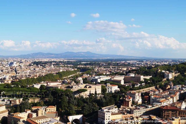 Vue panoramique Rome coupole Basilique Saint-Pierre