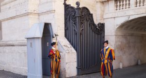 Visiter le Vatican : Conseils et bons plans Gardes Suisses Vatican