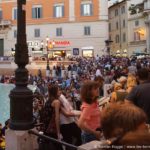 Pickpockets à Rome Foule Fontaine Trevi