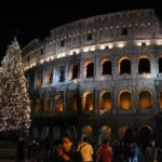 Sapin de Noël devant le Colisée à Rome