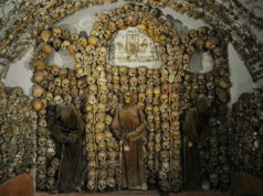 La mystérieuse crypte des Capucins et ses ossements à Rome ! Crypte des Capucins Rome Os Ossements