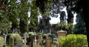 Le cimetière protestant de Rome : un lieu idyllique ! Cimetière protestant non-catholique de Rome