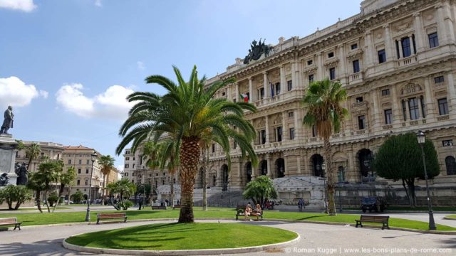 La place Piazza Cavour à Rome